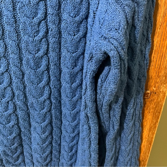 Vintage Y2K American Eagle Cobalt Blue Cable knit Sweater - Picture 6 of 6